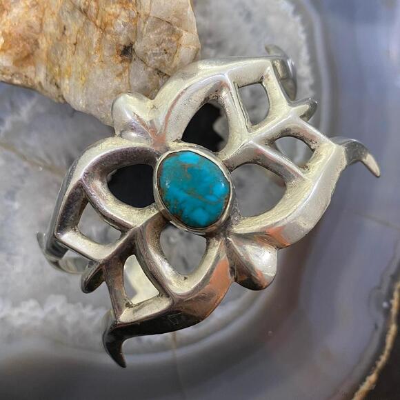Vintage Native American Silver Oval Bisbee Turquoise Sandcast Bracelet - Picture 1 of 10